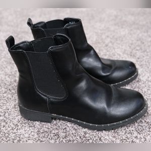 Chelsea Boots